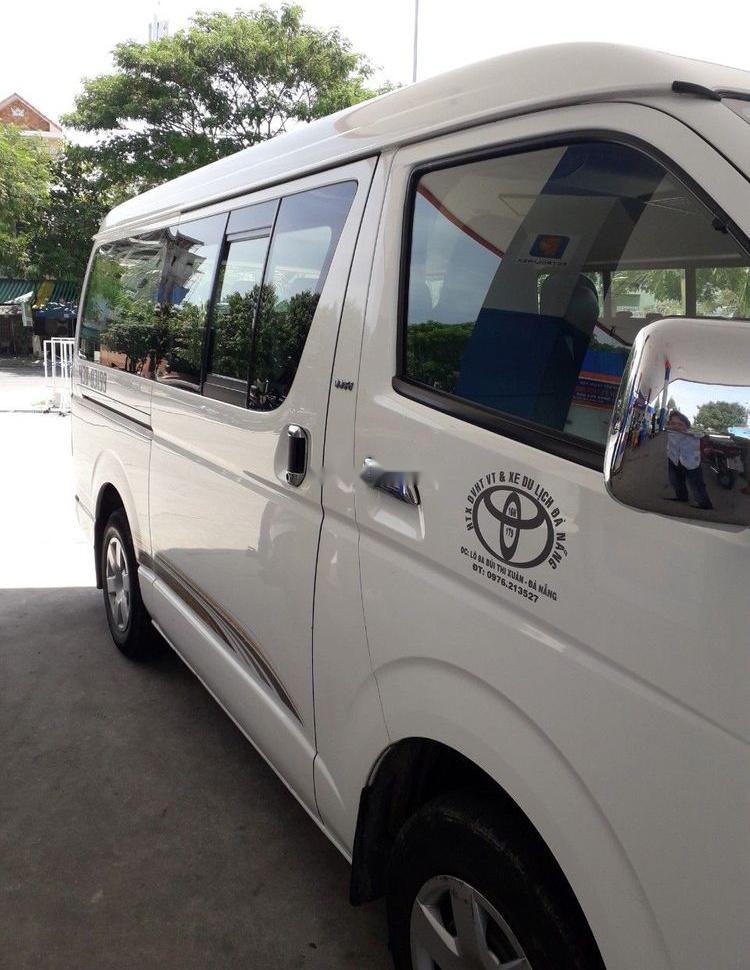 Toyota Hiace 2009 - Cần bán lại xe Toyota Hiace năm 2009, màu trắng, nhập khẩu nguyên chiếc, giá cạnh tranh