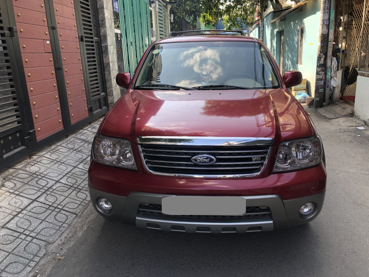 Ford Escape AT 2005 - Cần bán Ford Escape 2005 tự động màu đỏ độc nhất Sài Gòn