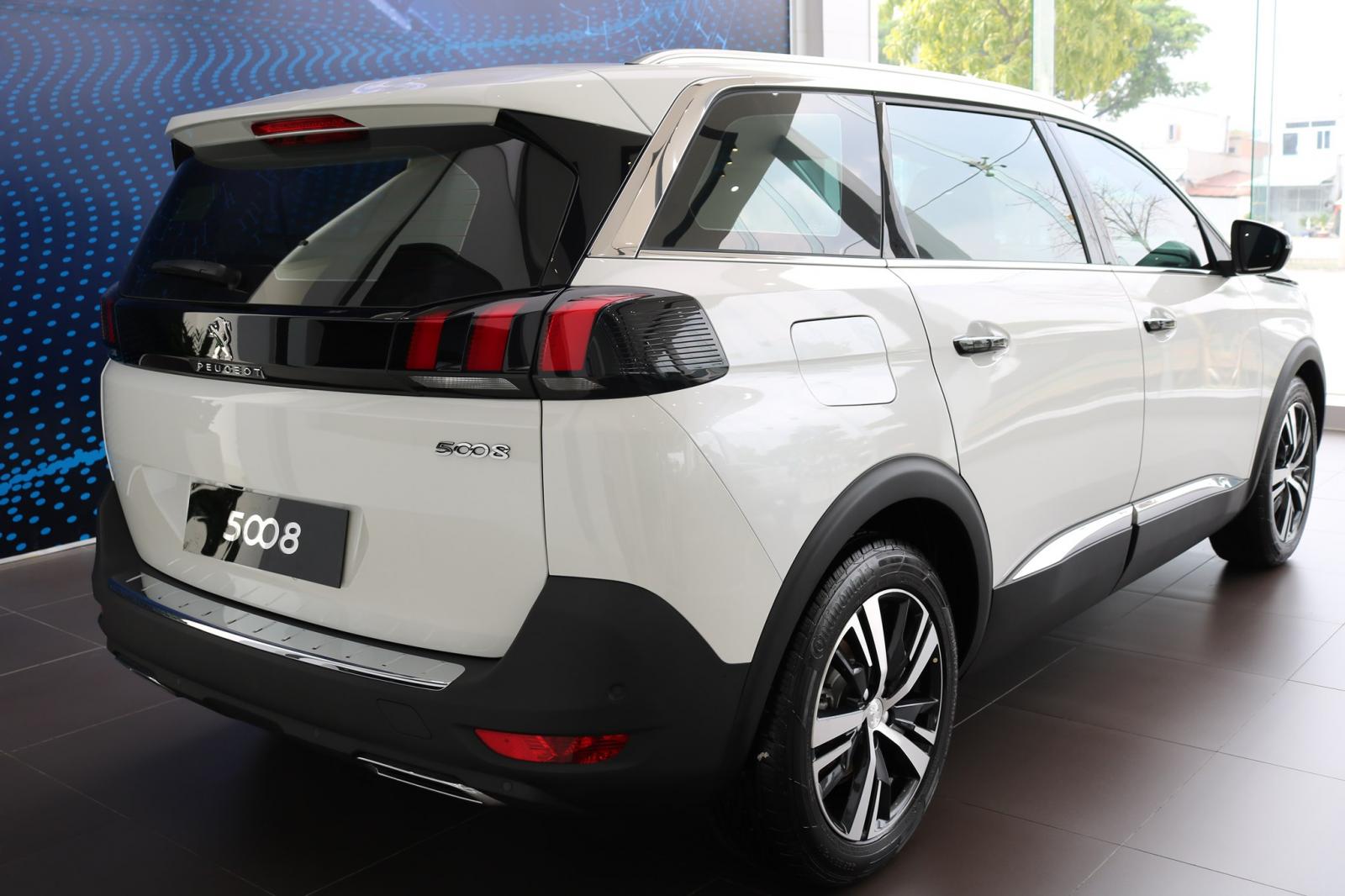 Peugeot 5008 1.6L Turbo 2019 - Xe SUV Peugeot 5008 7 chỗ, đủ màu, giao xe ngay