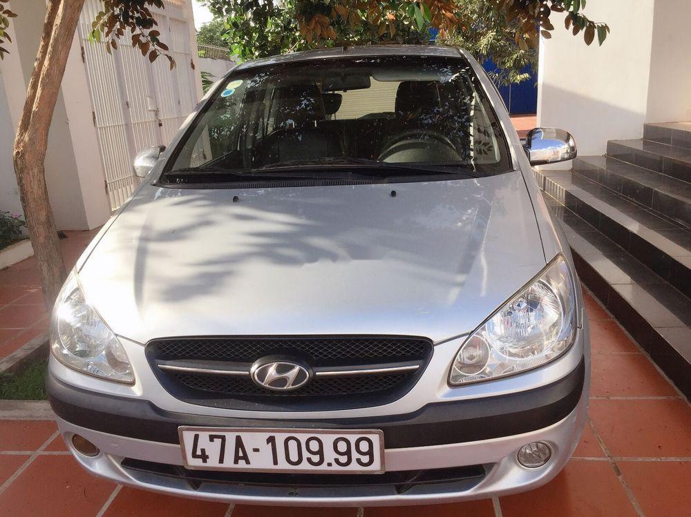 Hyundai Getz 2009 - Gia đình bán lại xe Hyundai Getz năm 2009, màu bạc