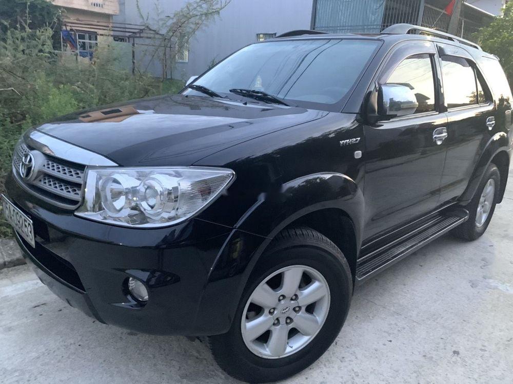 Toyota Fortuner 2010 - Chính chủ bán xe Toyota Fortuner sản xuất năm 2010, màu đen