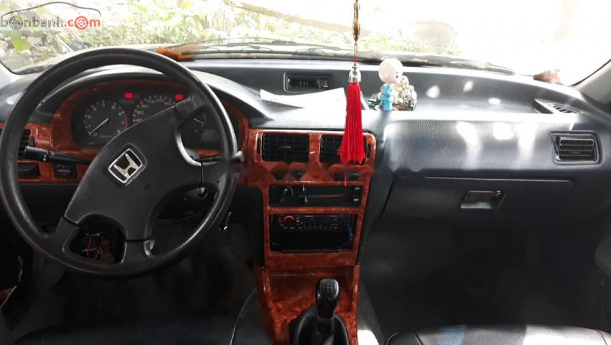 Honda Accord 2.0 MT 1990 - Cần bán gấp Honda Accord 2.0 MT đời 1990, màu xanh lam, xe nhập 