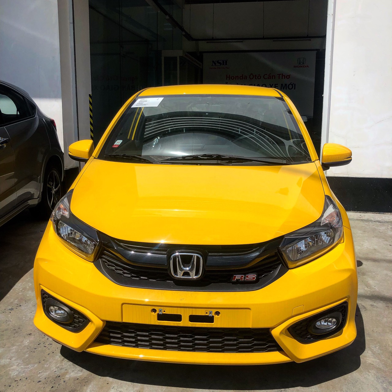 Honda Brio 2019 - Bán Honda Brio 2019, 4 chỗ, số tự động, nhập Indo, khuyến mãi hấp dẫn, chỉ 140 triệu lấy xe ngay