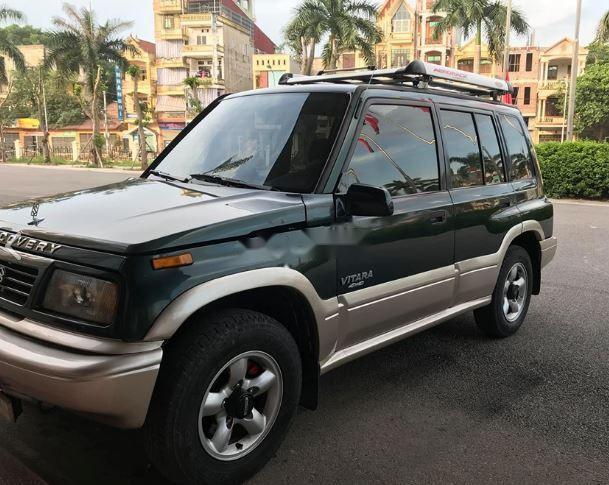 Suzuki Vitara 2005 - Gia đình bán Suzuki Vitara sản xuất 2005, màu xanh lục