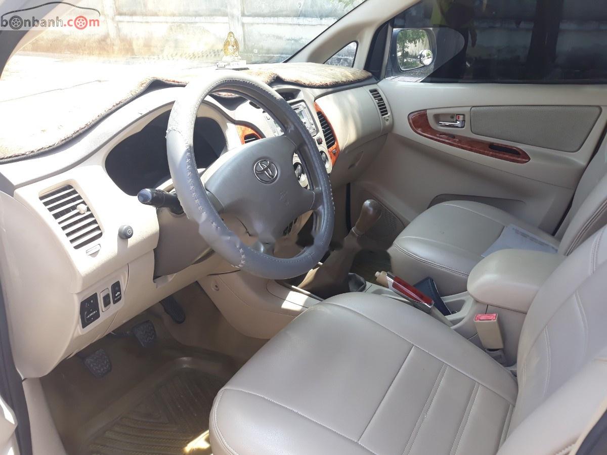 Toyota Innova G 2008 - Xe cũ Toyota Innova G năm 2008, màu bạc số sàn