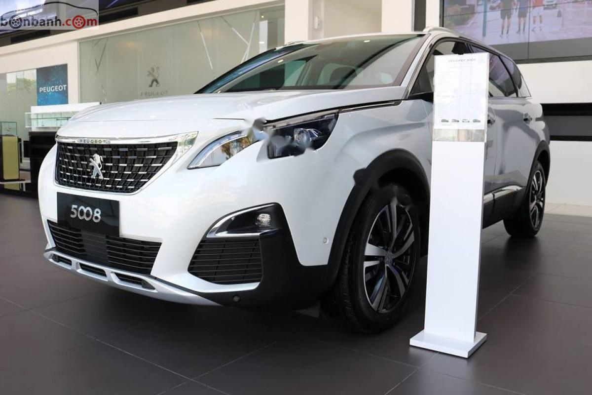 Peugeot 5008 1.6 AT 2019 - Bán Peugeot 5008 1.6 AT năm 2019, màu trắng