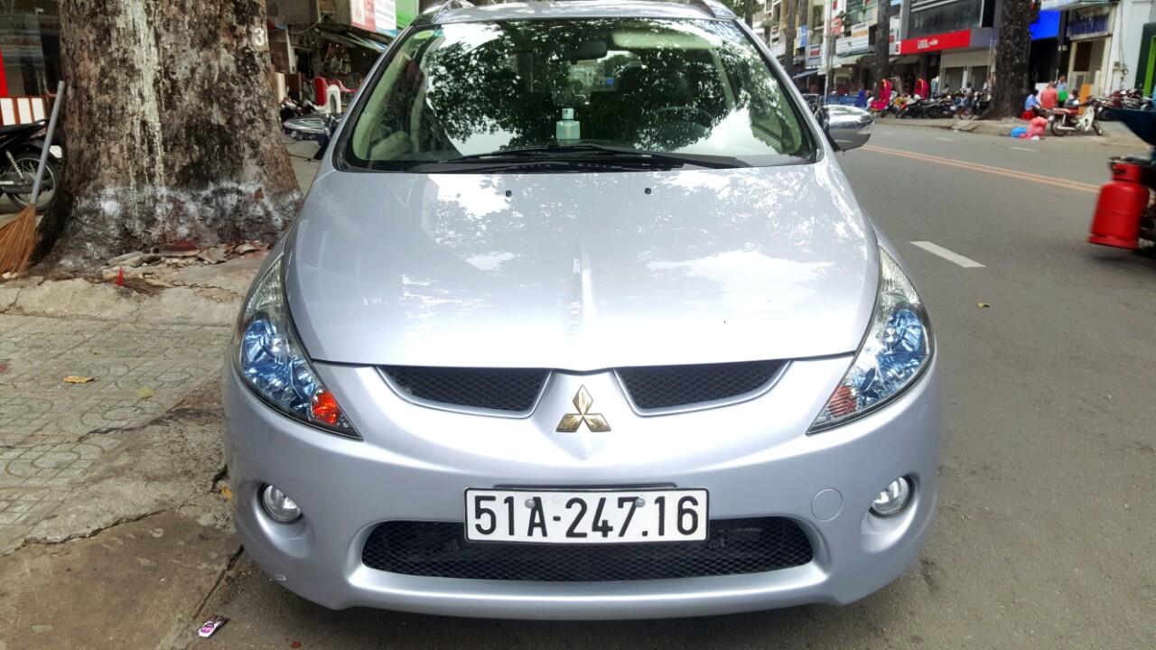 Mitsubishi Grandis 2008 - Bán Mitsubishi Grandis đời 2008, màu bạc. LH: 0917174050 - 0942892465 Thanh