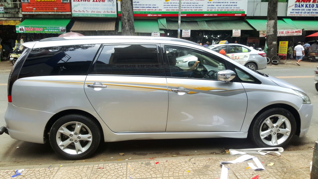 Mitsubishi Grandis 2008 - Bán Mitsubishi Grandis đời 2008, màu bạc. LH: 0917174050 - 0942892465 Thanh