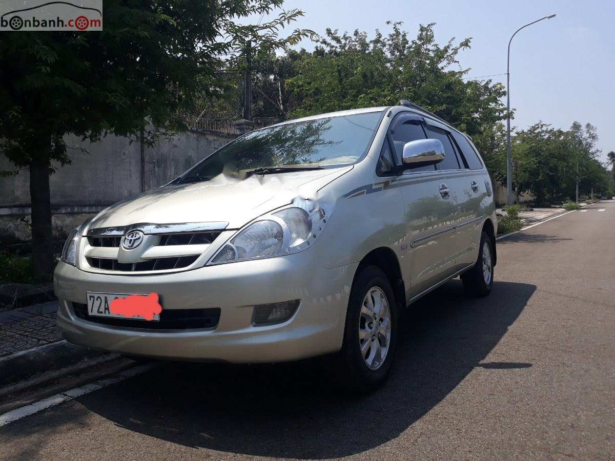 Toyota Innova G 2008 - Xe cũ Toyota Innova G năm 2008, màu bạc số sàn