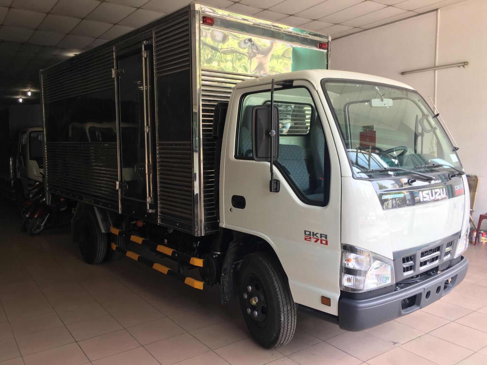 Isuzu QKR 2022 - Isuzu 1.5 tấn thùng kín inox - KM máy lạnh, 12 phiếu bảo dưỡng, radio MP3