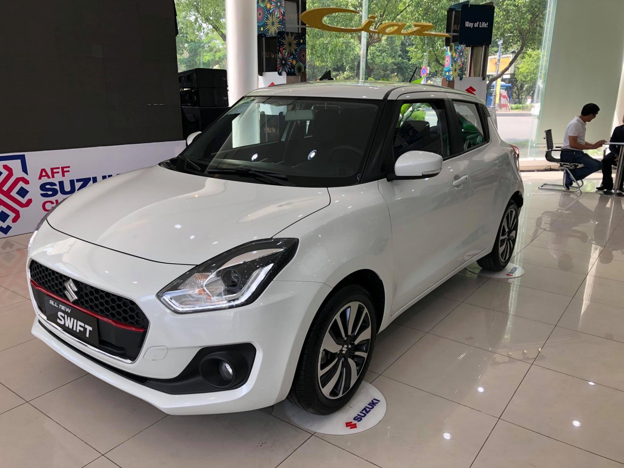 Suzuki Swift 2019 - Bán Suzuki Swift 2019 - Ưu đãi cực lớn trong tháng 9 - Quà ngập xe