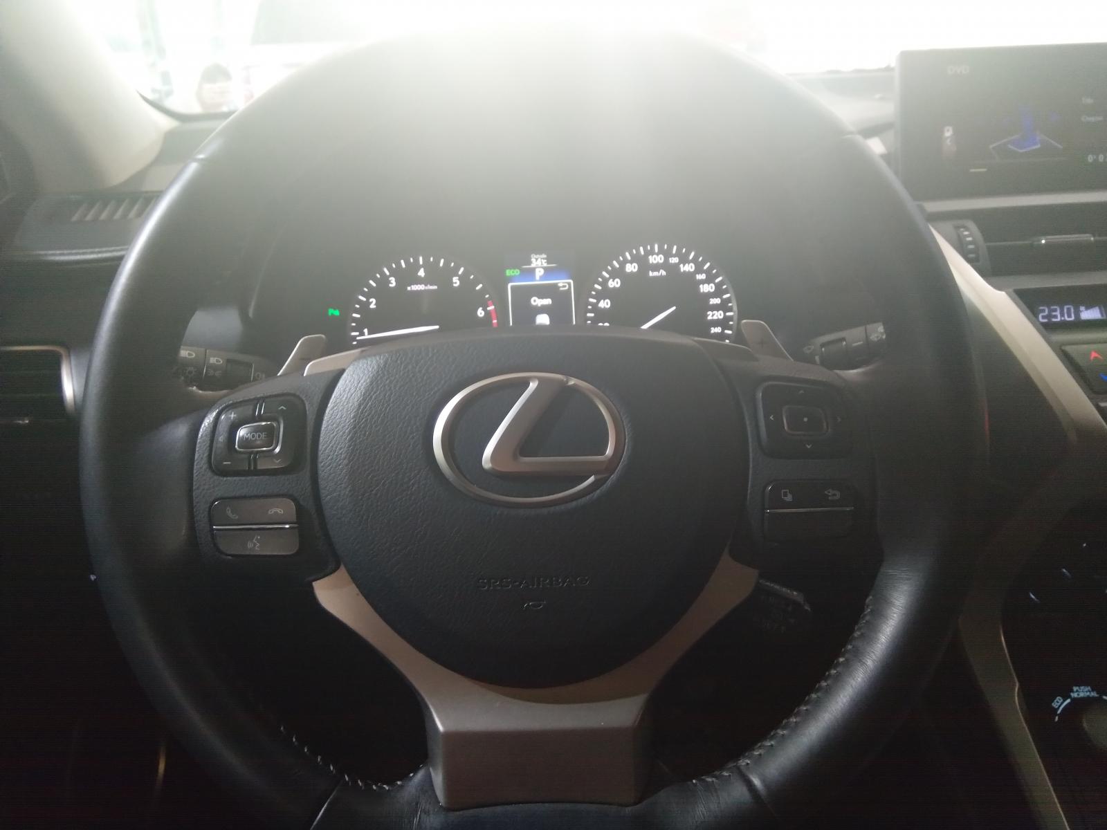 Lexus NX NX200T 2015 - Bán ô tô Lexus NX200T đời 2015, màu trắng, nhập khẩu