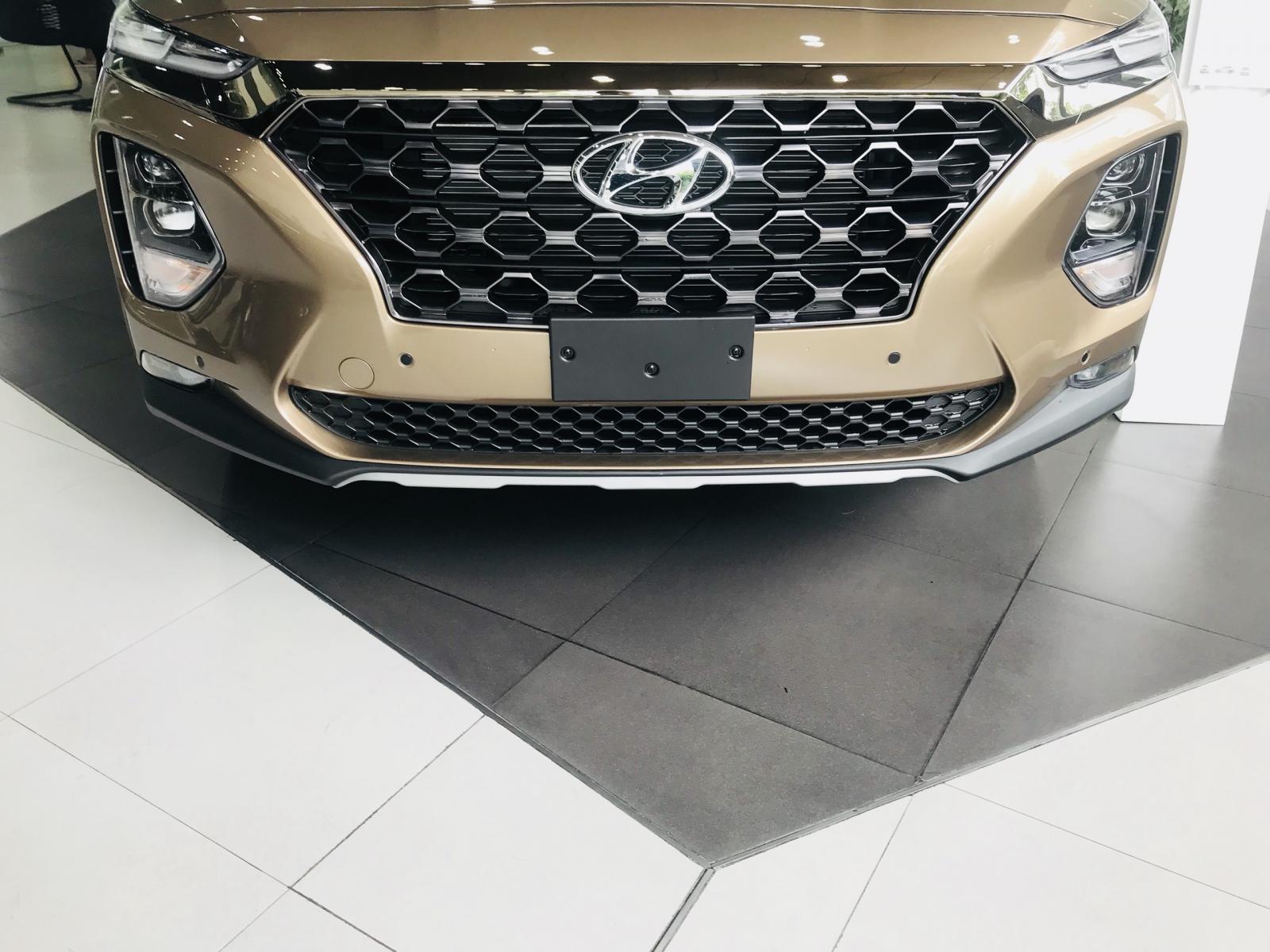 Hyundai Santa Fe 2019 - Giao xe ngay, khuyến mãi 30 triệu phụ kiện với Hyundai Santa Fe 2019, hotline 0974 064 605