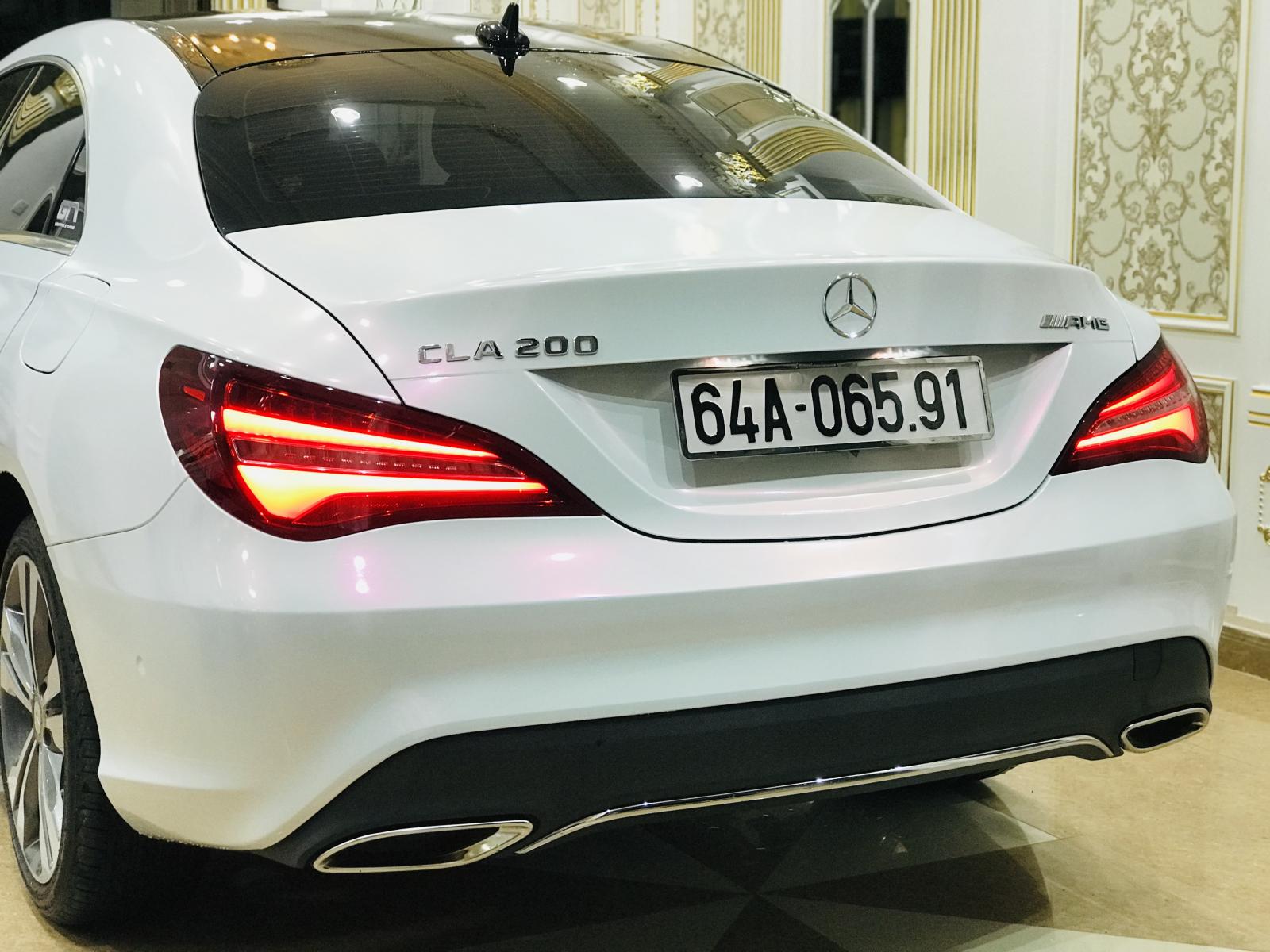 Mercedes-Benz CLA class 200 2017 - Cần bán xe Mercedes CLA200 sản xuất 2017, màu trắng, nhập khẩu siêu lướt