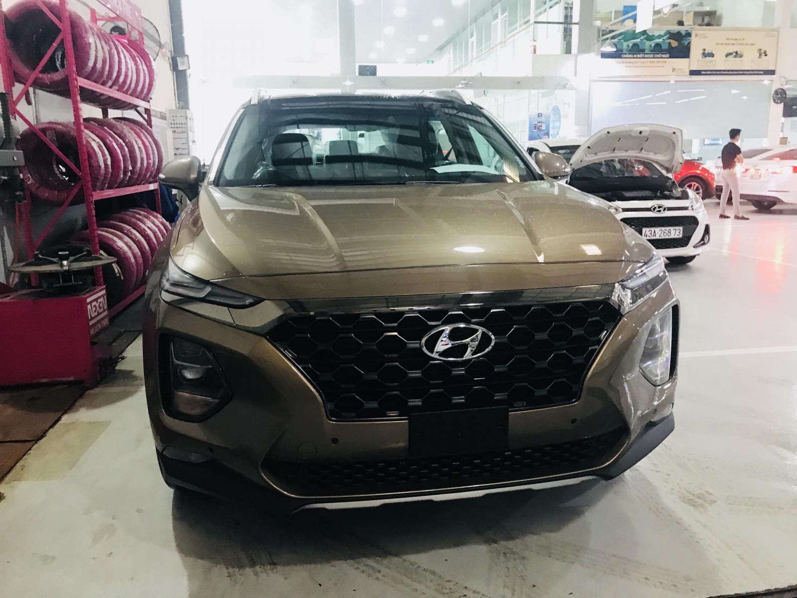 Hyundai Santa Fe 2019 - Giao xe ngay, khuyến mãi 30 triệu phụ kiện với Hyundai Santa Fe 2019, hotline 0974 064 605