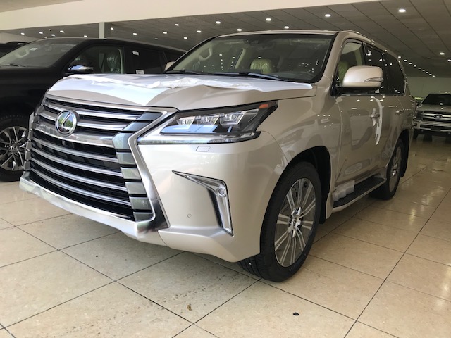 Lexus LX 2020 - Bán ô tô Lexus LX đời 2020, màu vàng, nhập khẩu