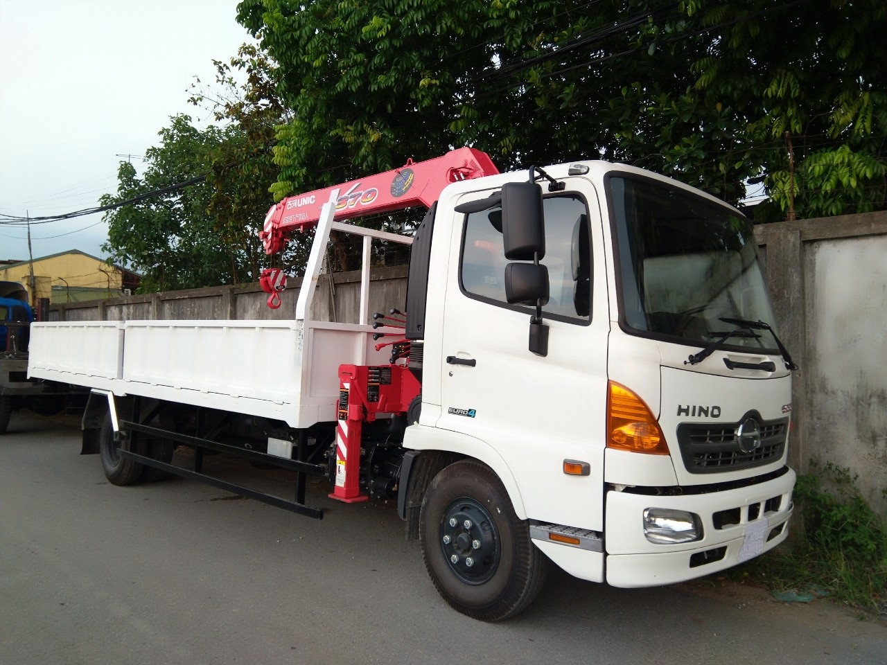 Hino FC LX 2019 - Xe Hino Thùng 6,2 m gắn cẩu 3,5 tấn - trả góp 90%