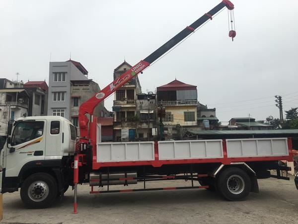 Thaco AUMAN LX 2019 - Xe Thaco Auman gắn cẩu 3 tấn- thanh lý- trả góp 90%