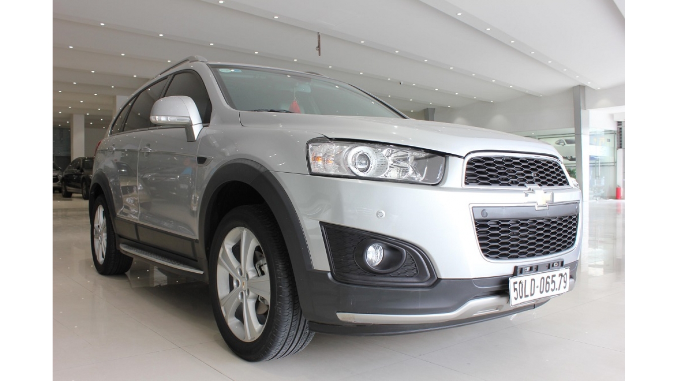 Chevrolet Captiva 2.4 AT 2015 - Cần bán Chevrolet Captiva 2.4 AT 2015, trả trước chỉ từ 163tr. Hotline: 0985.190491 Ngọc