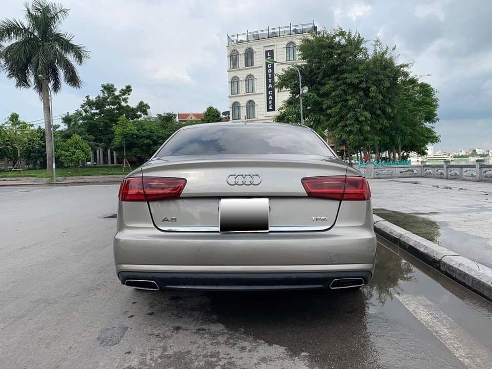 Audi A6 1.8 2015 - Bán ô tô Audi A6 1.8 đời 2016, màu vàng, nhập khẩu nguyên chiếc