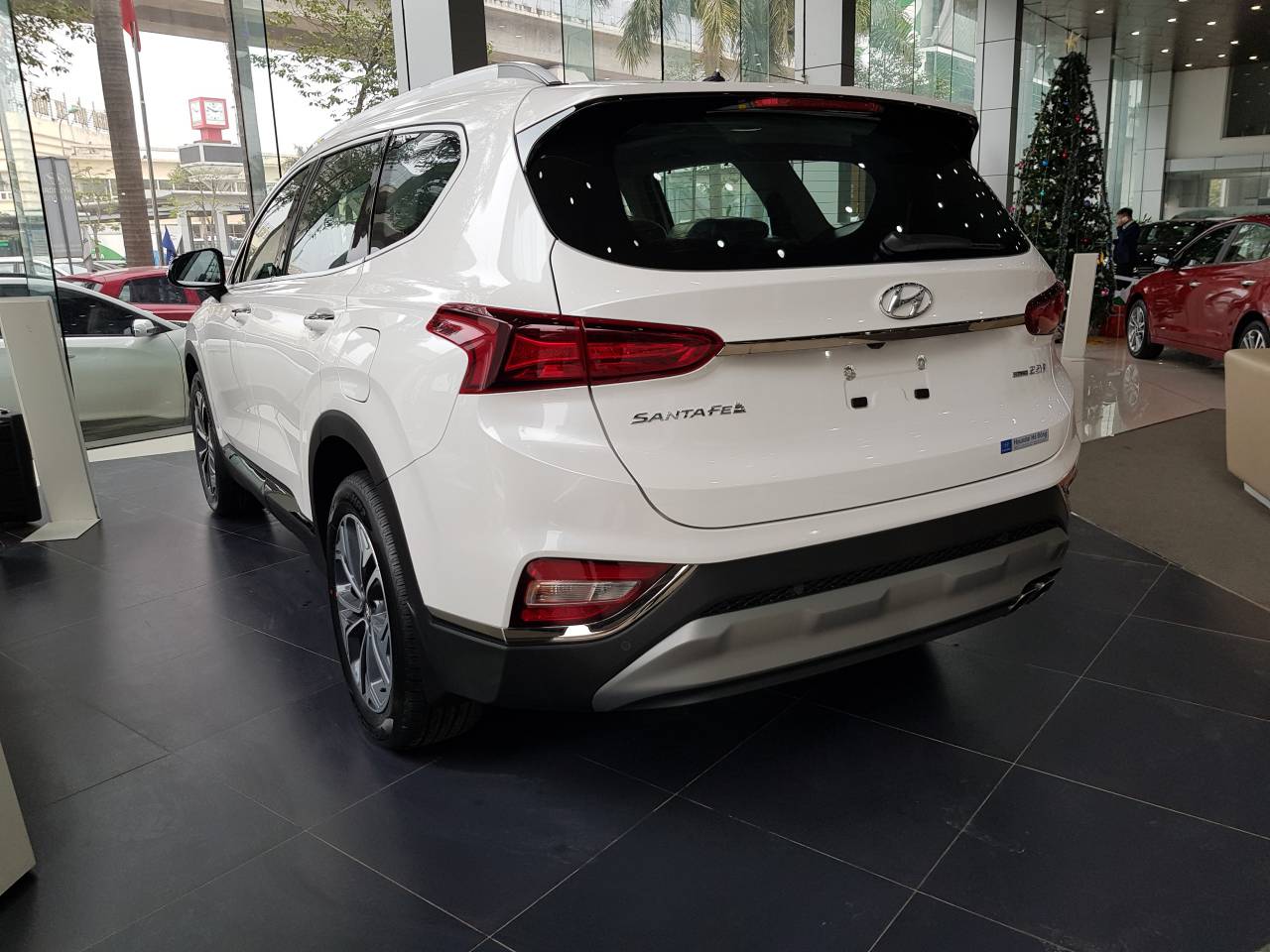 Hyundai Santa Fe 2019 - 【Mẫu Santa Fe 2019 mới nhất 】Hyundai Hà Đông, chỉ với 200tr là lấy xe hỗ trợ trả góp 90%, KM siêu khủng, LH 0981476777