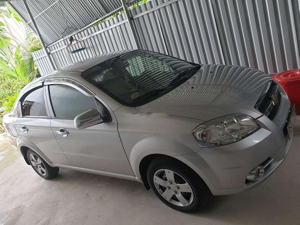 Chevrolet Aveo 2012 - Cần bán Chevrolet Aveo đời 2012, màu bạc