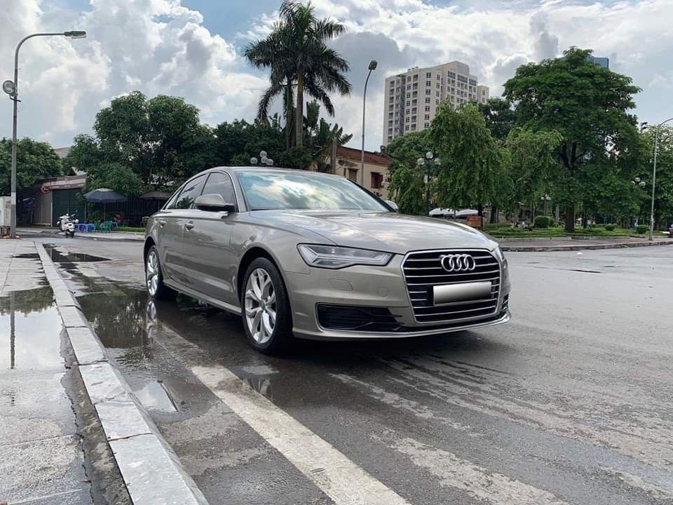 Audi A6 1.8 2015 - Bán ô tô Audi A6 1.8 đời 2016, màu vàng, nhập khẩu nguyên chiếc