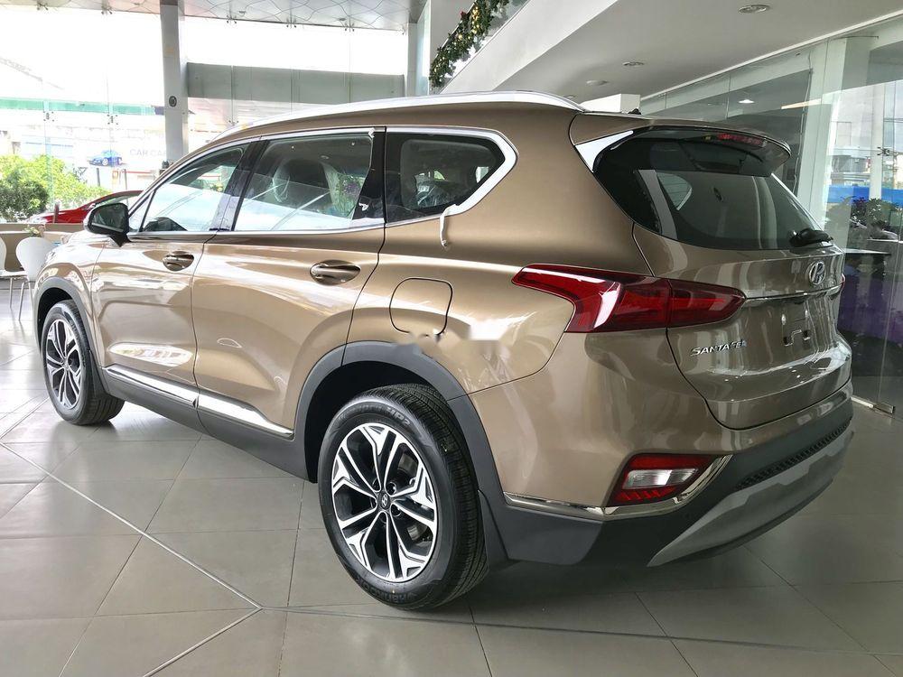 Hyundai Santa Fe 2019 - Cần bán Hyundai Santa Fe sản xuất 2019, màu nâu