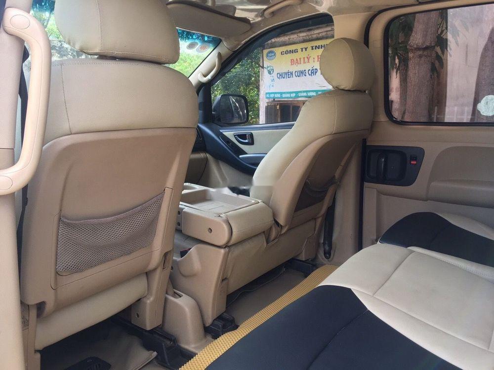 Hyundai Starex 2015 - Bán xe Hyundai Starex đời 2015, màu xám, xe nhập, giá 625tr