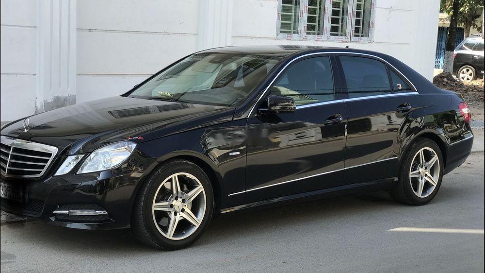 Mercedes-Benz E class 2010 - Cần bán xe Mercedes E250 sản xuất năm 2010, màu đen