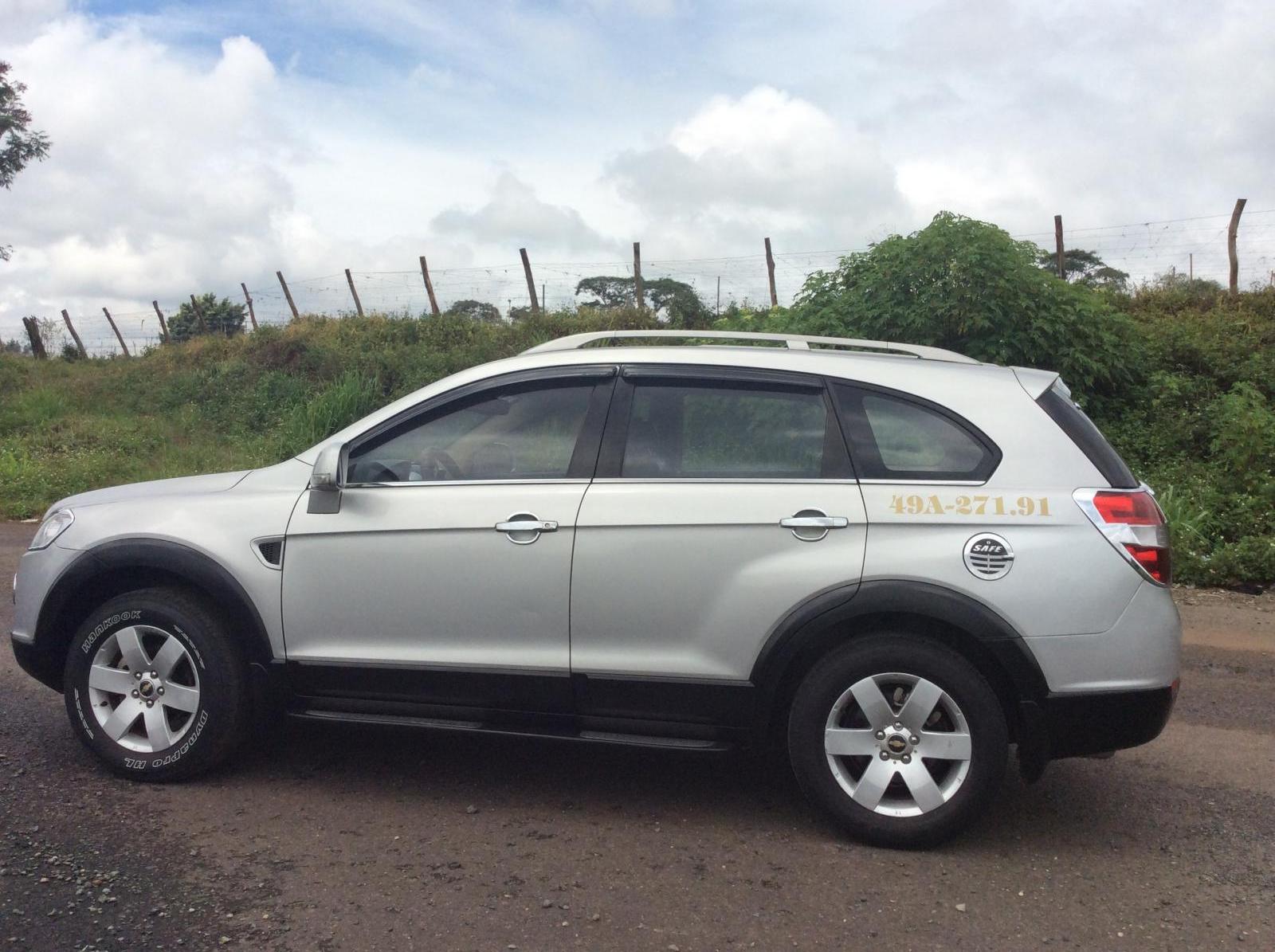 Chevrolet Captiva 2008 - Cần bán Chevrolet Captiva 2008, màu bạc xe gia đình, giá chỉ 280 triệu