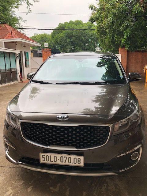 Kia Sedona 2016 - Bán Kia Sedona đời 2016, màu nâu, còn mới đẹp