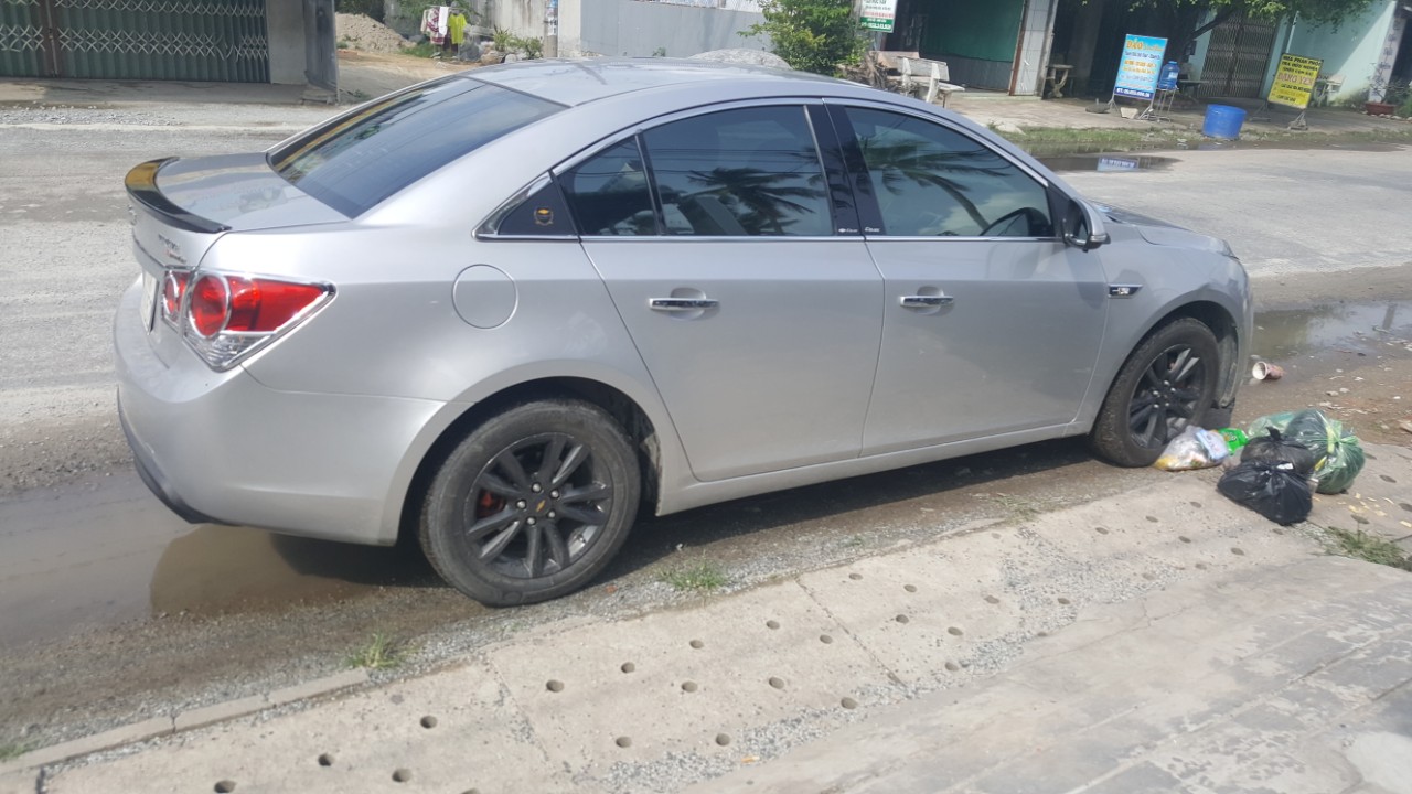 Chevrolet Cruze   LT 2010 - Bán Chevrolet Cruze máy 1.8MT, bản đủ Sport sản xuất 2010, màu bạc