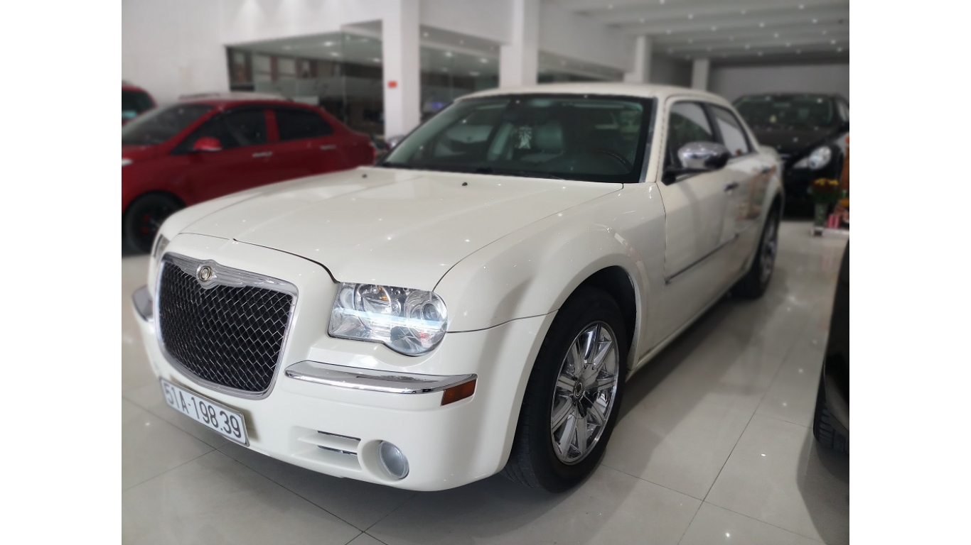 Chrysler 300 3.5 AT 2010 - Bán xe Chrysler 300 3.5 AT 2010 màu cà phê sữa, nhập khẩu, hotline: 0985.190491 Ngọc