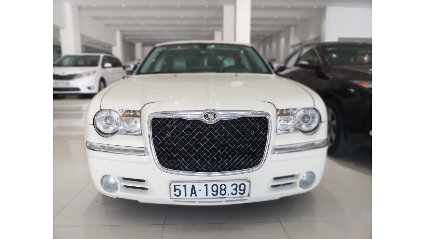 Chrysler 300 3.5 AT 2010 - Bán xe Chrysler 300 3.5 AT 2010 màu cà phê sữa, nhập khẩu, hotline: 0985.190491 Ngọc