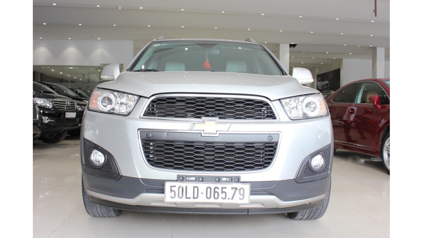 Chevrolet Captiva 2.4 AT 2015 - Cần bán Chevrolet Captiva 2.4 AT 2015, trả trước chỉ từ 163tr. Hotline: 0985.190491 Ngọc