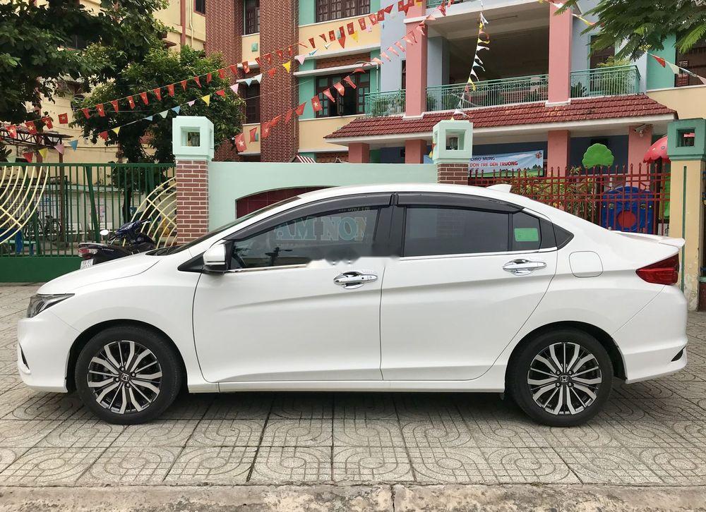 Honda City 2018 - Bán xe Honda City năm 2018, màu trắng, chính chủ giá cạnh tranh