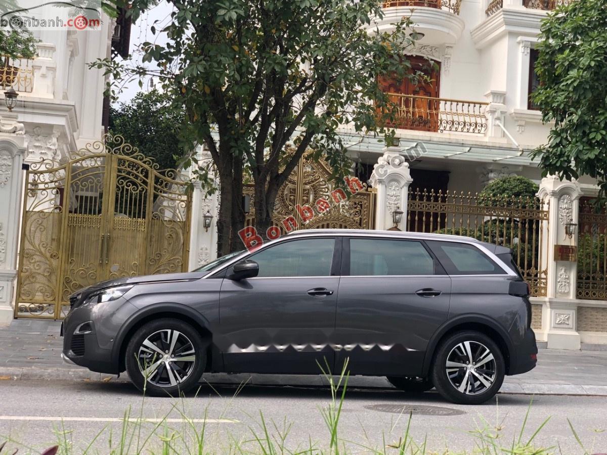 Peugeot 5008 2018 - Bán xe Peugeot 5008 1.6 AT năm sản xuất 2018, màu xám