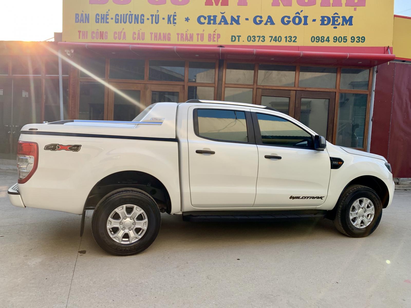 Ford Ranger 2017 - Bán xe Ford Ranger XLS 2.2 AT năm sản xuất 2017, màu trắng, xe nhập, LH 086.886.1238 - 0888.11.1238