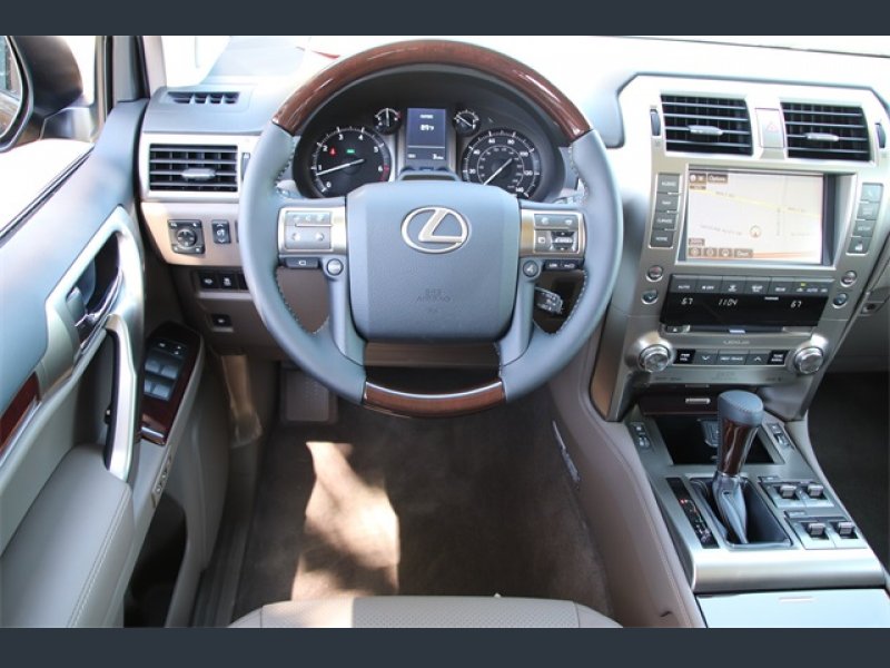 Lexus GX 2019 - Bán Lexus GX 460 2019, xe mới giao ngay toàn quốc miễn phí vận chuyển, LH 094.539.2468 Ms Hương