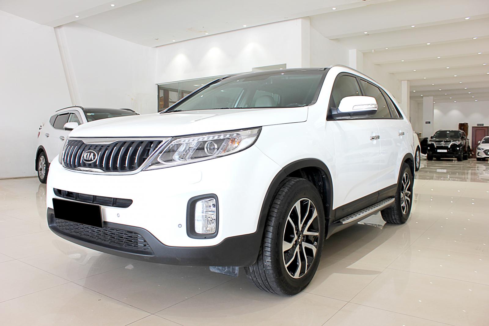 Kia Sorento 2019 - Bán Kia Sorento 2019 tự động, xăng, odo 17.000km, BSTP