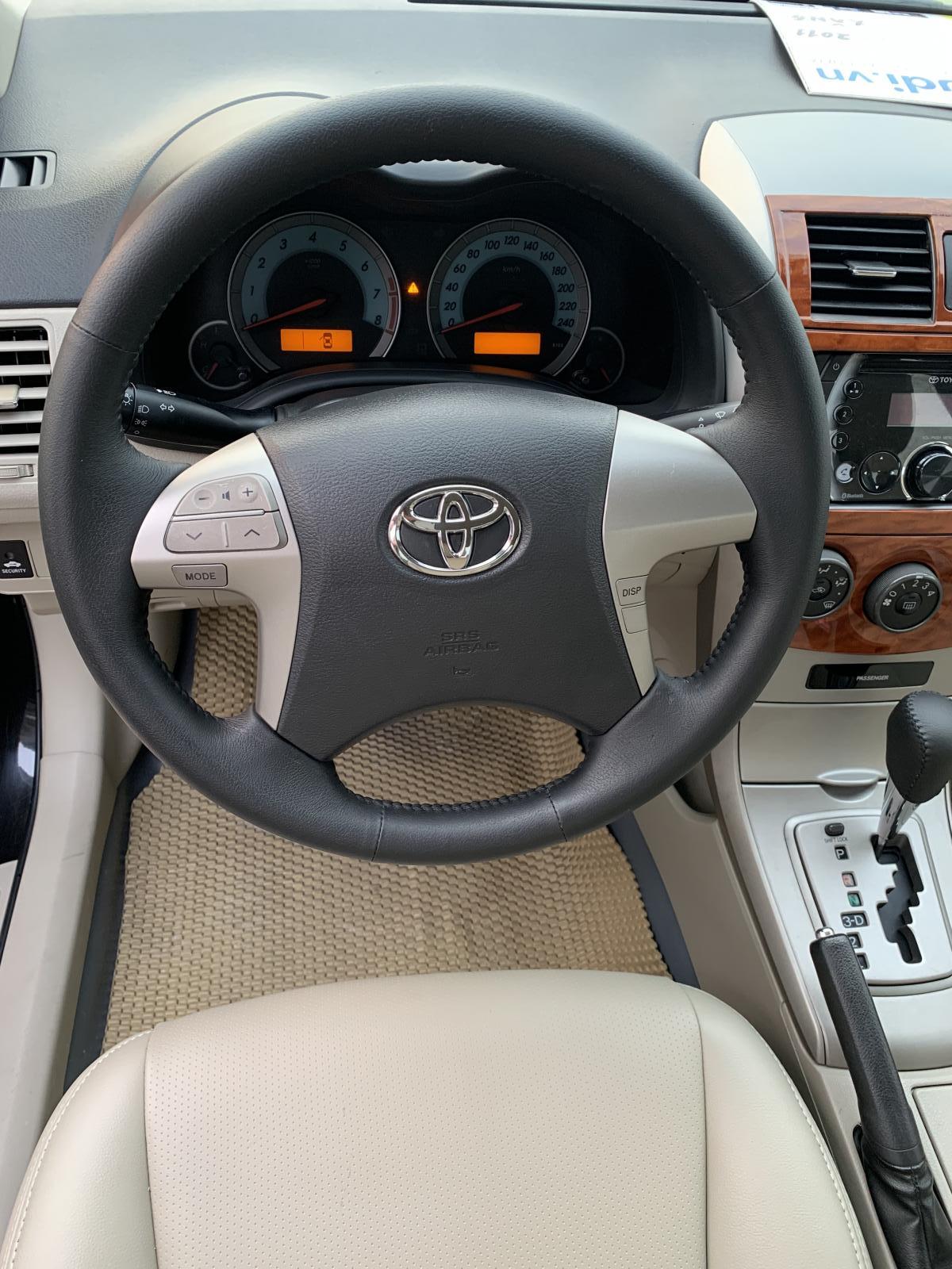 Toyota Corolla 2011 - Bán ô tô Toyota Corolla 1.6XLI sản xuất 2011, màu đen, xe nhập