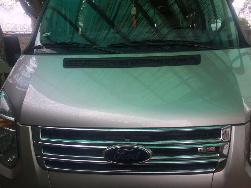 Ford Transit   2016 - Bán Ford Transit sản xuất năm 2016, màu bạc, xe gia đình