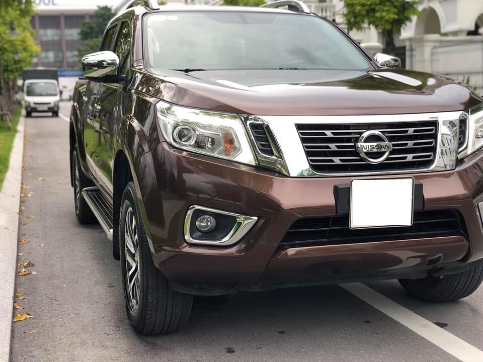 Nissan Navara 2018 - Nissan Navara VL 2.5AT 4WD màu nâu, sản xuất 2018