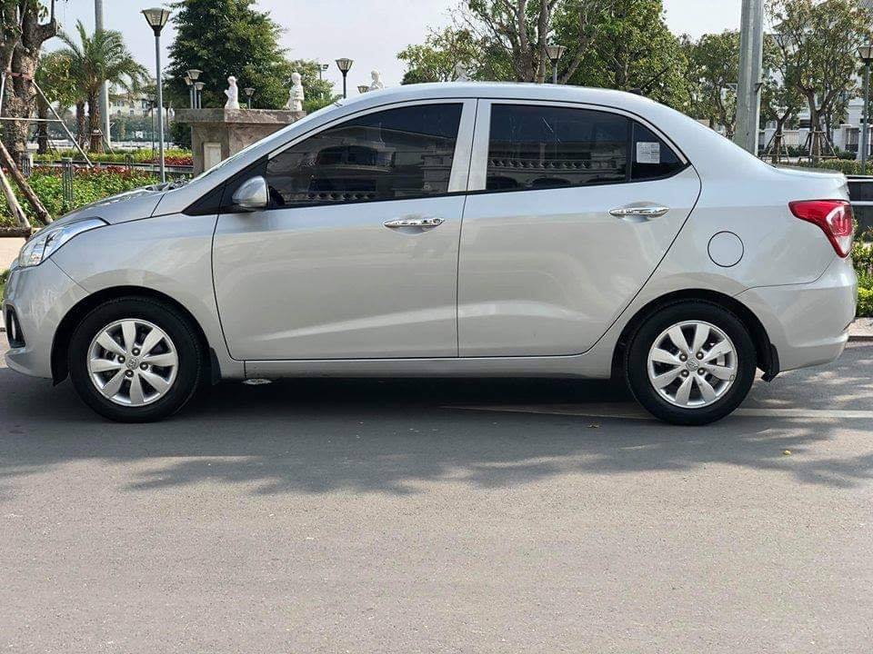 Hyundai Grand i10 2017 - Bán Hyundai I10 số sàn 2017, bảng 1.2 màu bạc, nhập Hàn