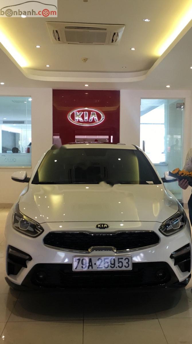 Kia Cerato 2019 - Bán Kia Cerato 2.0 AT Premium năm sản xuất 2019, màu trắng