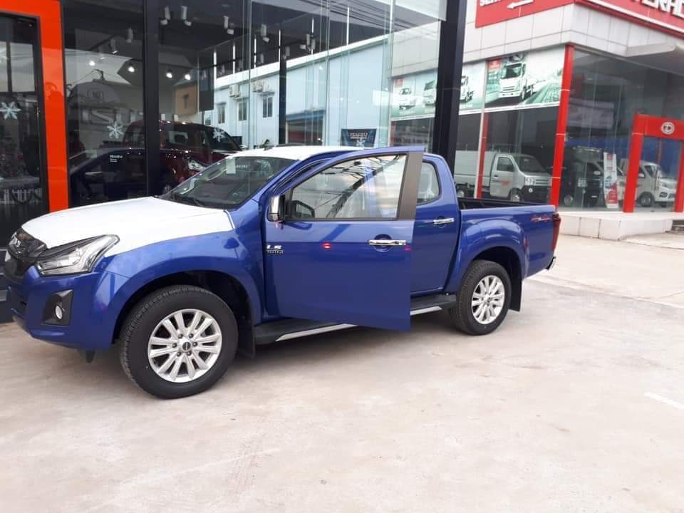 Isuzu Dmax 2018 - Cần bán xe Isuzu Pick up 1.9 2018, màu xanh coban xe nhập