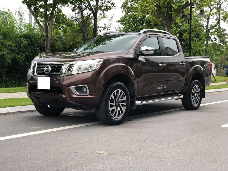 Nissan Navara 2018 - Nissan Navara VL 2.5AT 4WD màu nâu, sản xuất 2018