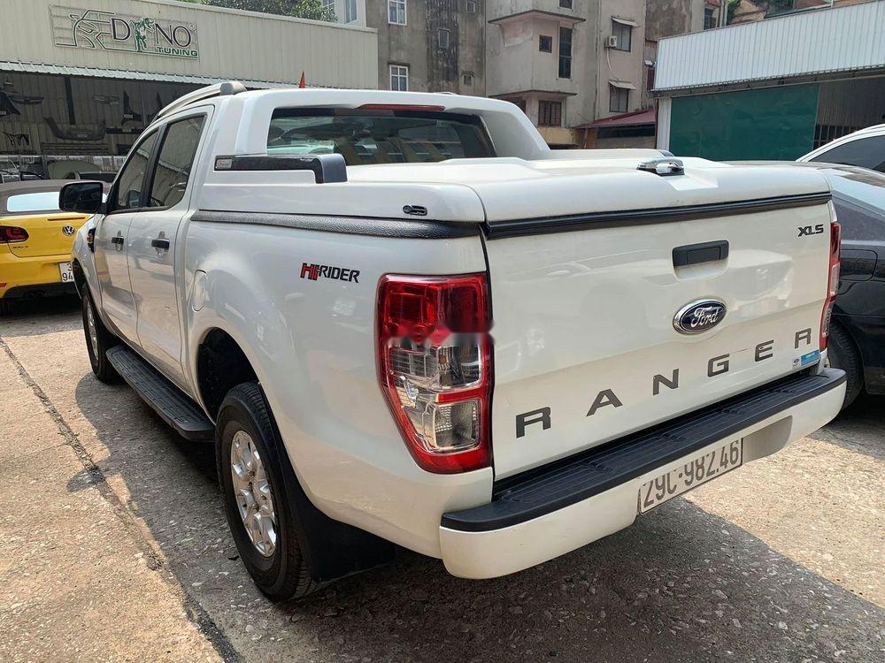 Ford Ranger XLS 2.2 2016 - Chính chủ bán Ford Ranger XLS 2.2 sản xuất 2016, màu trắng