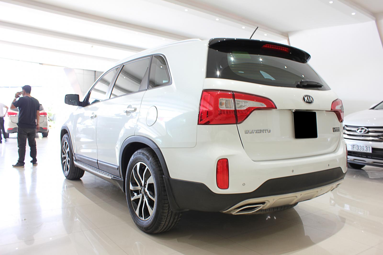 Kia Sorento 2019 - Bán Kia Sorento 2019 tự động, xăng, odo 17.000km, BSTP